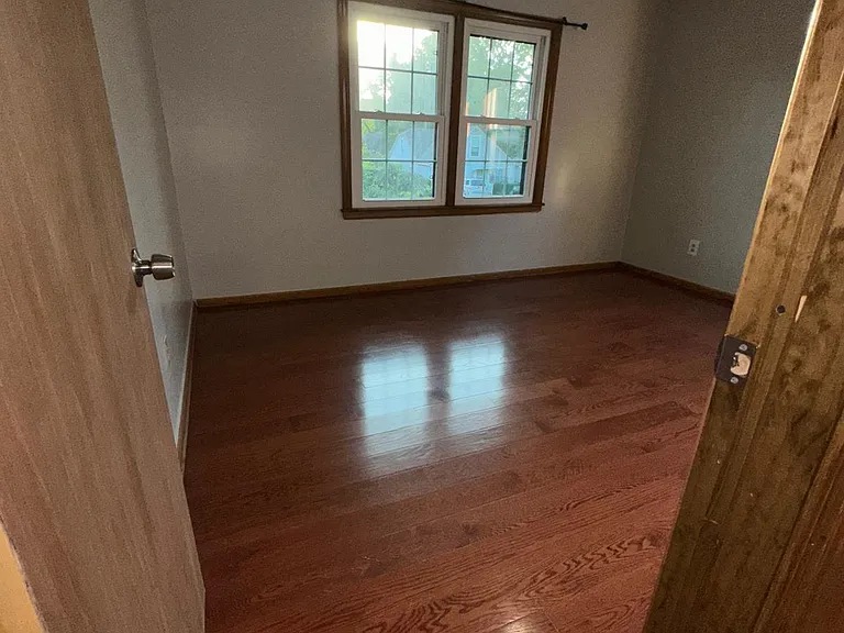 1115 S Cottage St — Photo 13