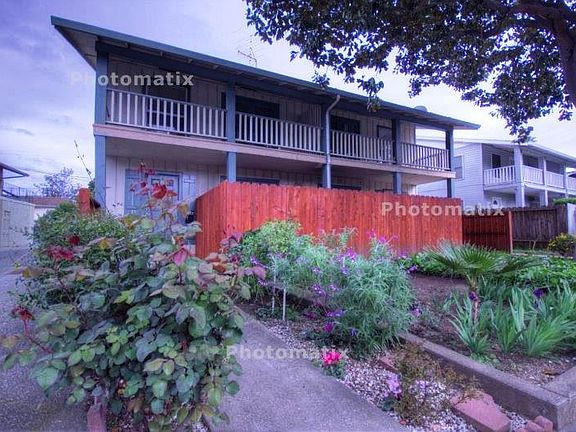 3rd image of 726 Hollenbeck Ave