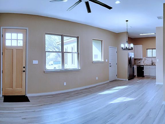 5th image of 835 Birch Ln #17