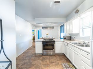 557 W 17th Ave, Apache Junction, AZ 85120