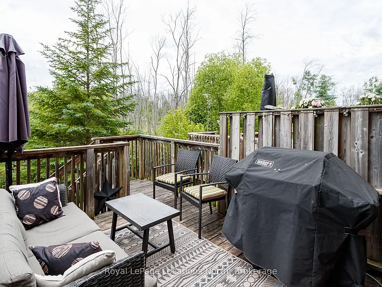 12 Silver Glen Blvd — Photo 42