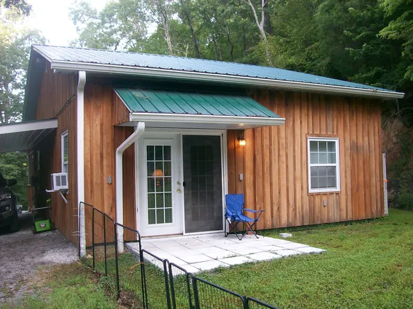 173 Cross Creek Ln S, Linden, TN 37096