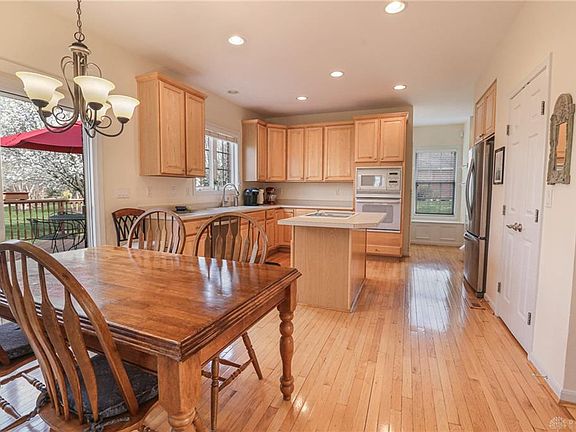 3rd image of 1201 Waters Edge Dr