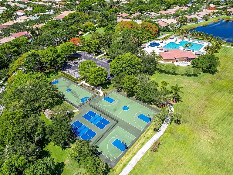 4366 Mahogany Ridge Dr — Photo 37