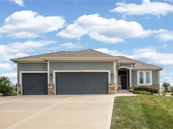 2059 Foxtail Poin, Kearney, MO 64060