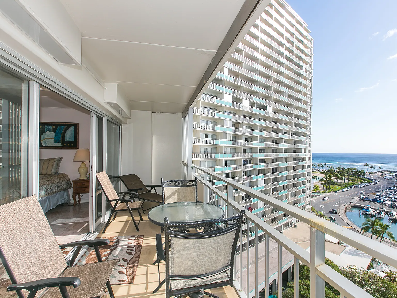 2 bed, 1000 sqft, $5,500 — Photo 2