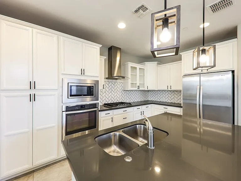 10642 W Anna Ave — Photo 7