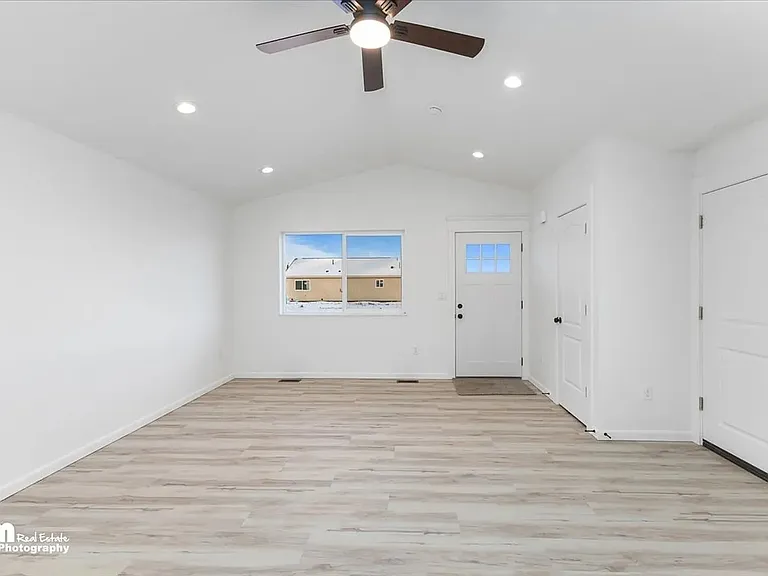 6760 W Queen Anne Ave #3 — Photo 6
