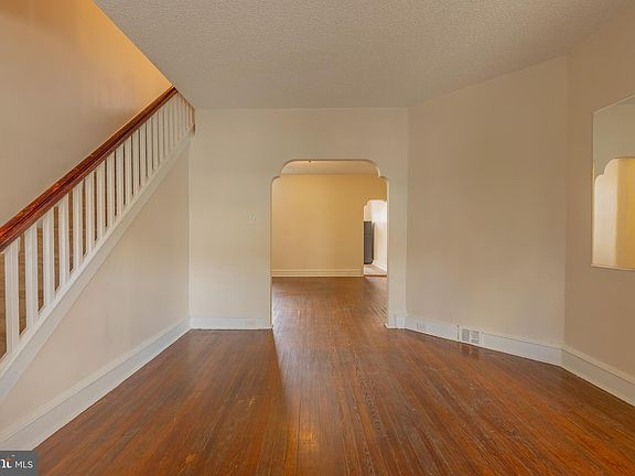 3rd image of 6626 Edmund St