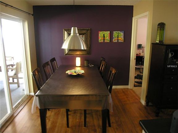 5th image of 433 Evergreen Dr