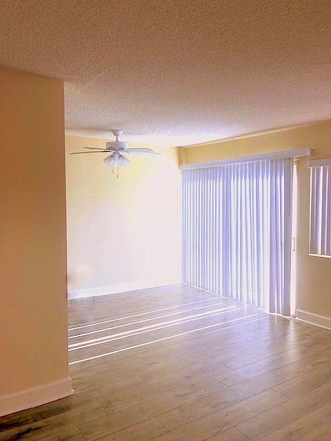 1st image of 17938 Burbank Blvd APT 11