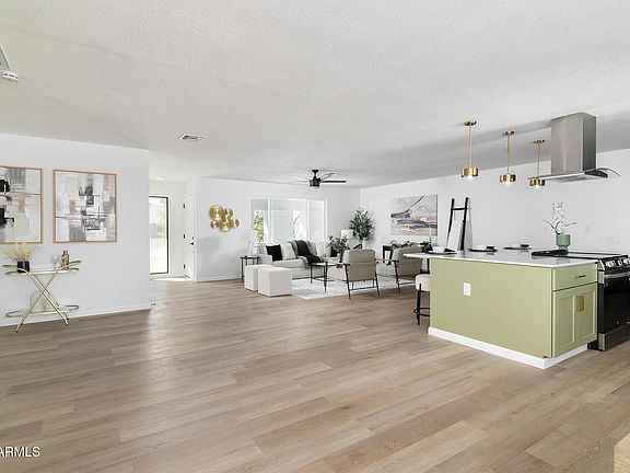 2nd image of 13138 W SEVILLE Drive
