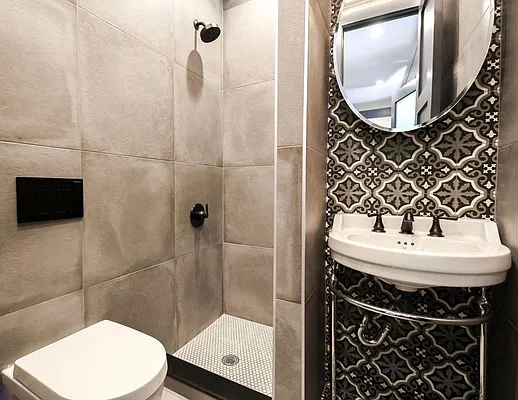 Rented by Mae Equities | media 50