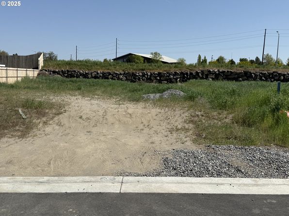 1277 SE 9th St, Hermiston, OR 97838