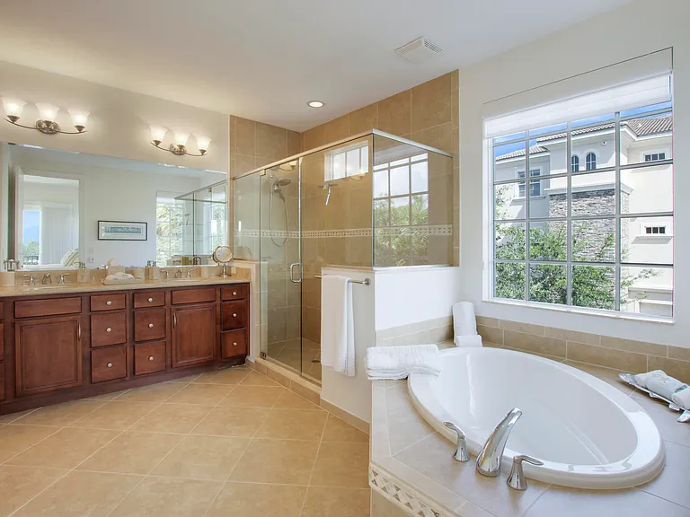 13587 Treasure Cove Cir — Photo 10