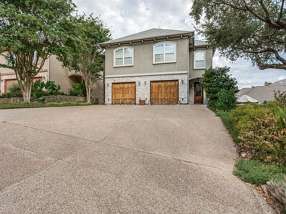 2nd image of 6466 Waverly Way