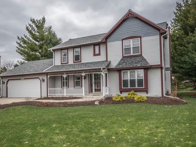 W237N5979 Hastings Ln, Sussex, WI, 53089
