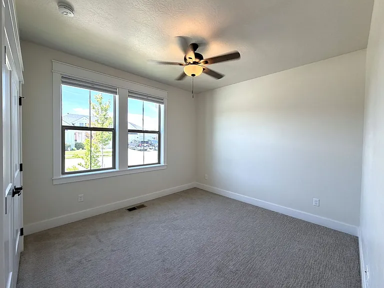 1432 N Glen Aspen Ave — Photo 8
