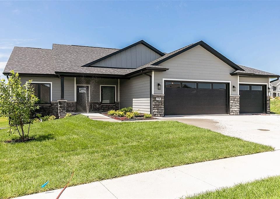 1st image of 779 Silver Charm Ln