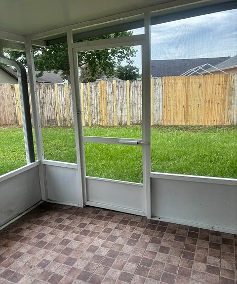 3329 Cypress Point Cir — Photo 19