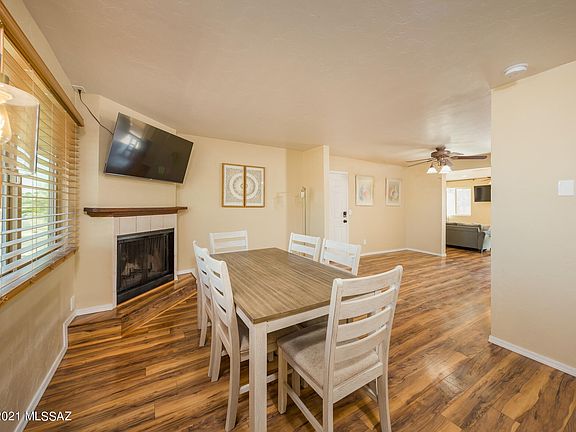 3rd image of 2201 N Los Altos Ave