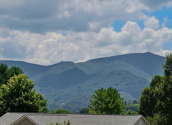 2nd image of 164 Augusta Cir