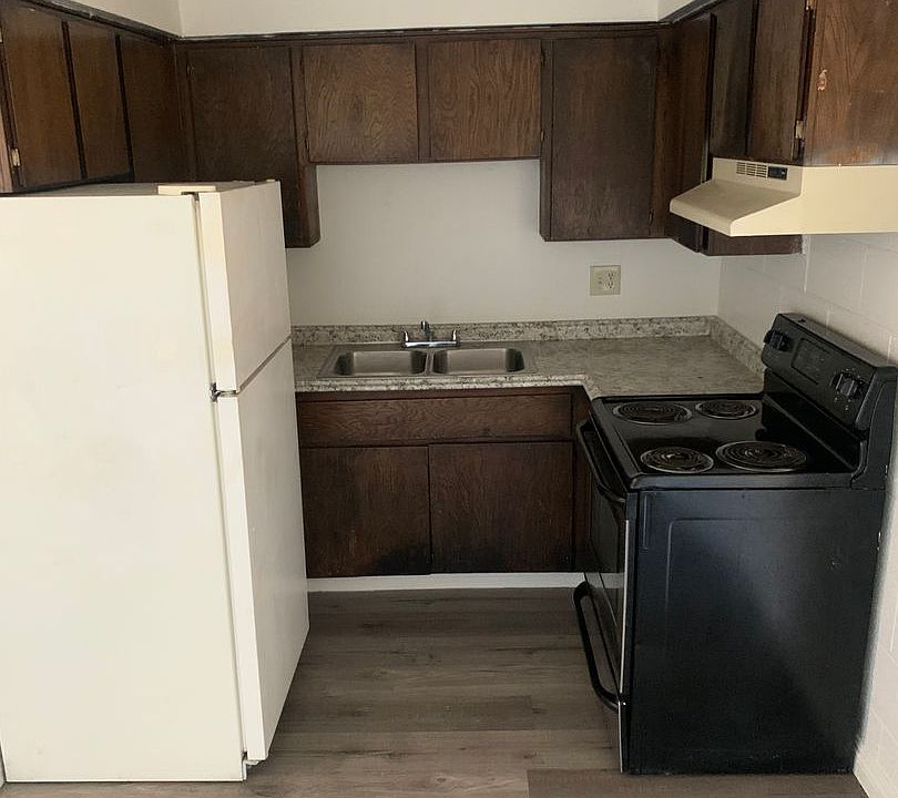 1st image of 595 S Royal Crest Cir Unit 10