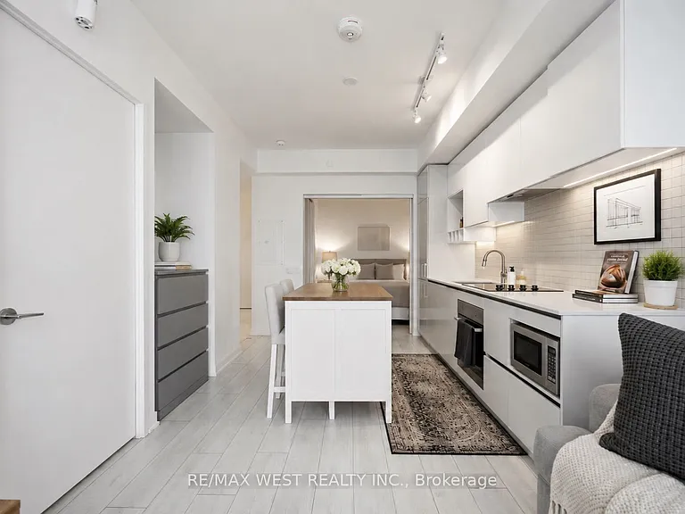 898 Portage Pkwy #4607 — Photo 3