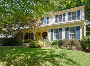 11811 Prestwick Rd, Rockville, MD 20854