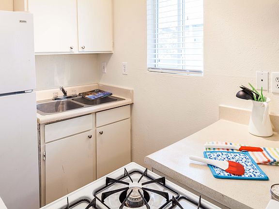 4th image of 4400 Avenue A APT 209