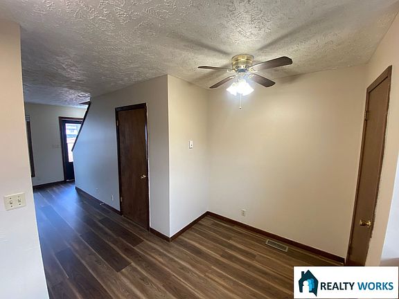 4th image of 1611-1635 Deweese Dr #1627