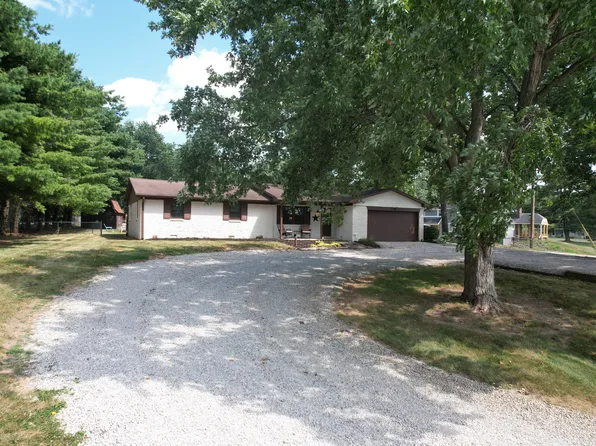 3063 Jay Dee Ln, Greenwood, IN 46143