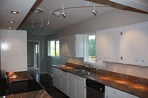 Remodeledl kitchen, granite counters and floor, new appliances