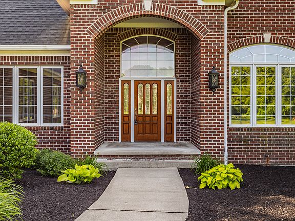 5th image of 16239 Haddam Ln