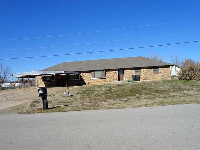 1st image of 1615 Blue Lakes Dr