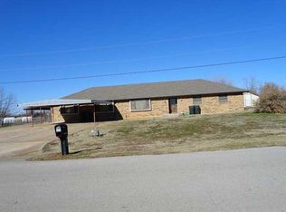 1615 Blue Lakes Dr, Norman, OK 73069