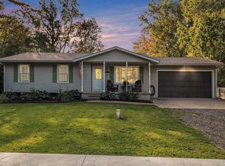 15198 Linden Rd, Linden, MI 48451