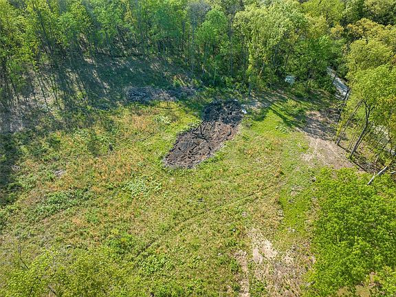 5th image of 370 Briegel Ln