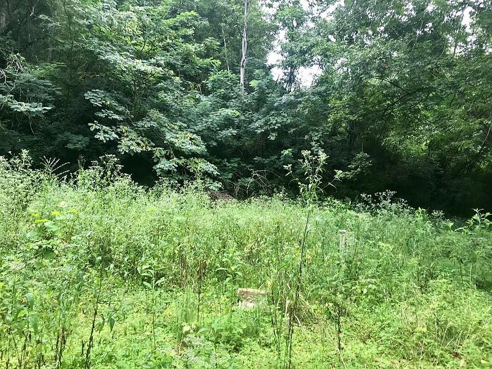 1st image of 60 Rockland Dr