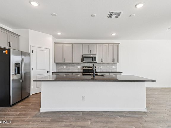 7th image of this home