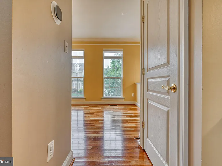8112 Winding Ross Way — Photo 32