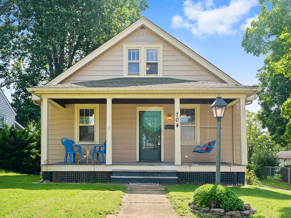 1st image of 704 Jefferson Ave