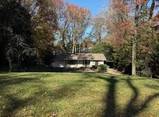 415 Ashworth Rd, Charlotte, NC 28211