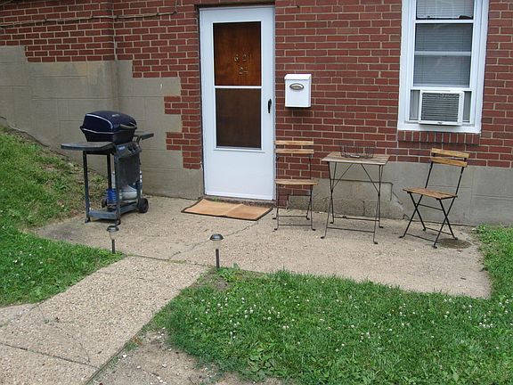 Private Entrance Patio