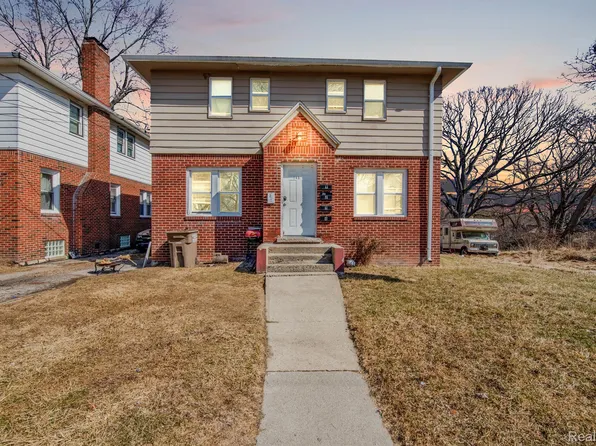 140 Summit St, Pontiac, MI 48342