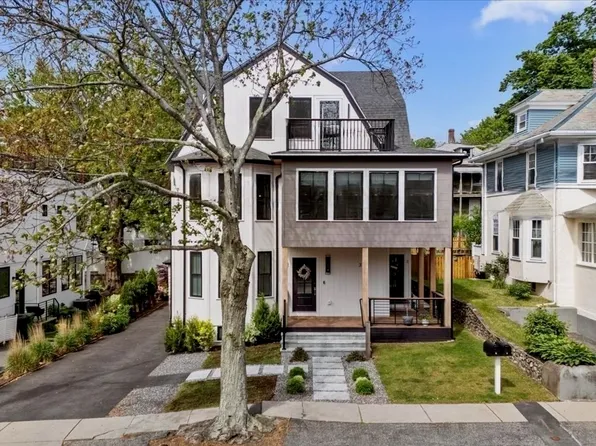 37-39 Paul St, Watertown, MA 02472