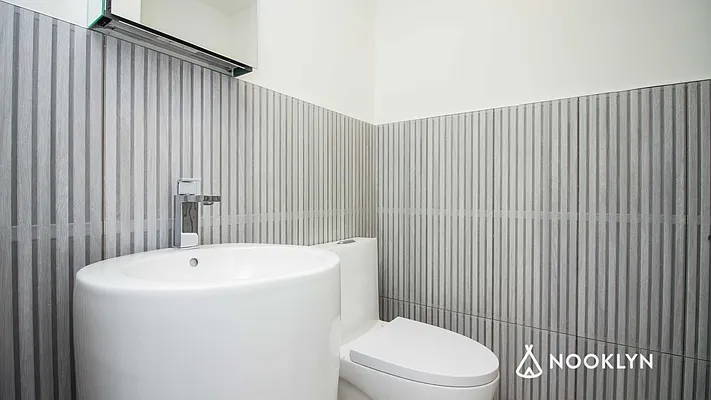 Rented by Nooklyn NYC LLC | media 15