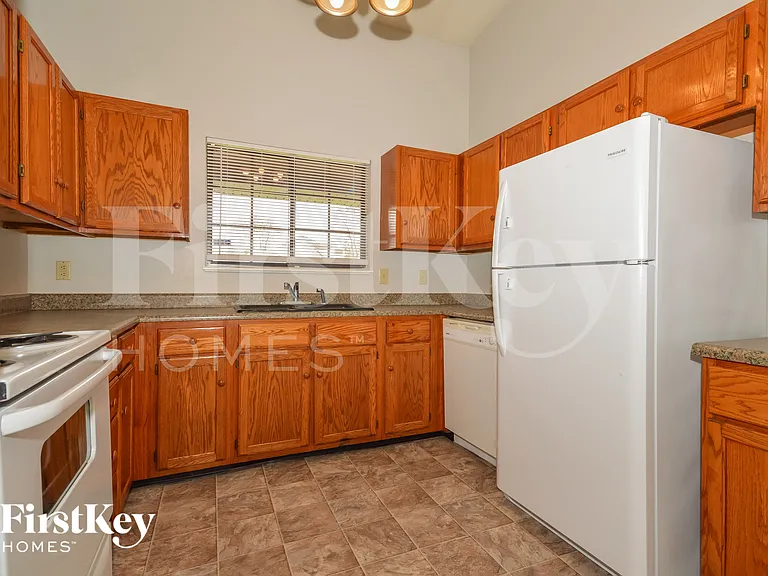 4030 Harmony Dr — Photo 5