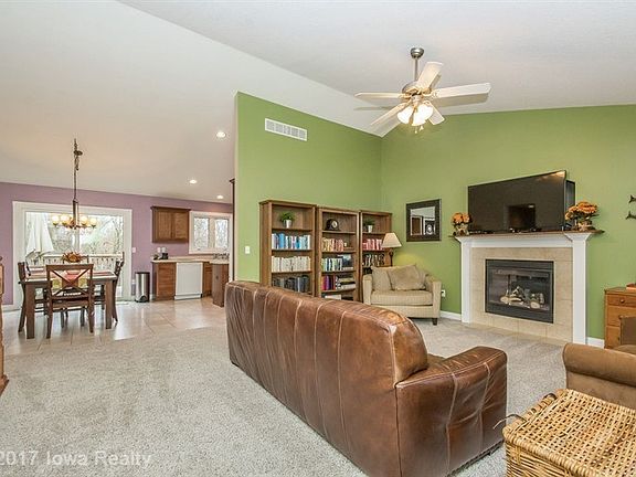 3rd image of 3307 SW Applewood St