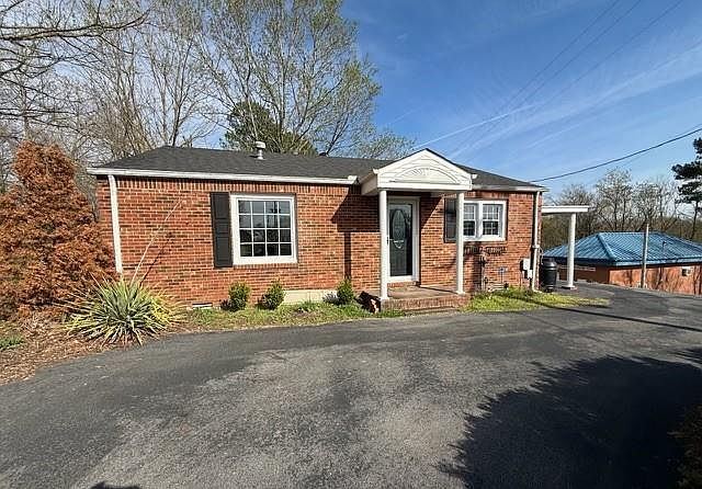 1st image of 10 Locust St